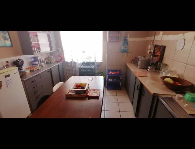 3 BEDROOM HOUSE FOR SALE IN STILFONTEIN EXT 1